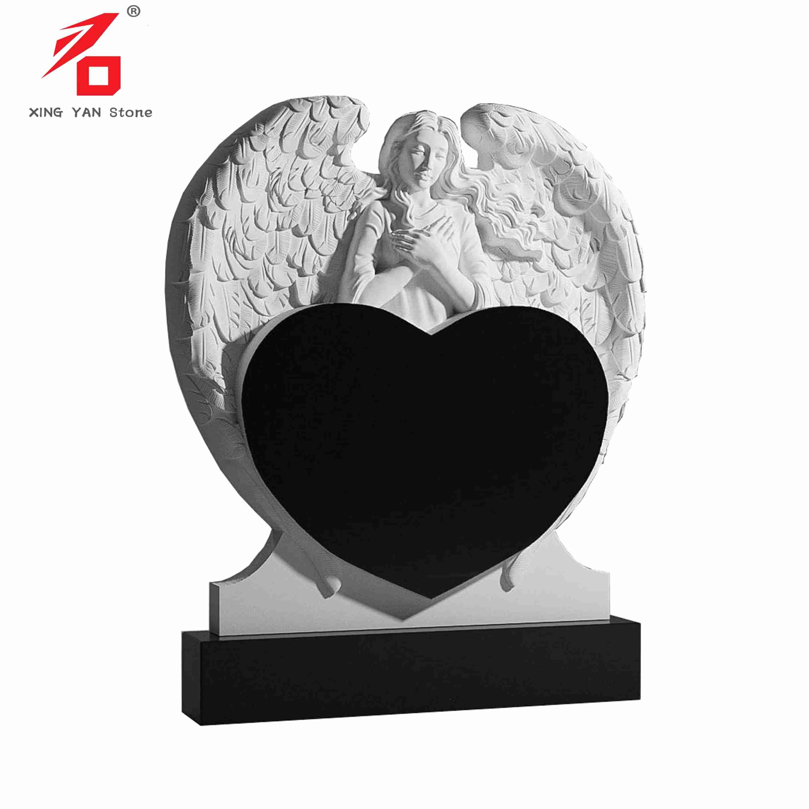 Angel Ukiran ing Ndhuwur Heart Shaped Gravestone