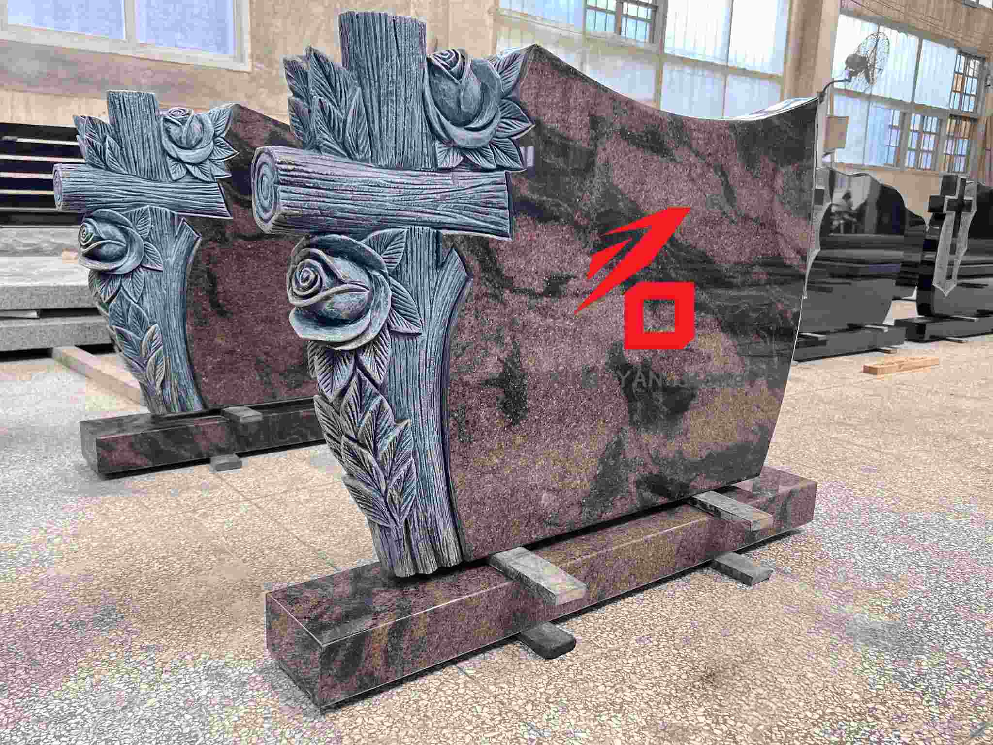 Tanduran Corak Mawar lan Croststone